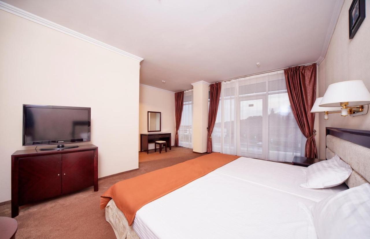 Bugaz Sea View Hotel Hrîbivka Exterior foto