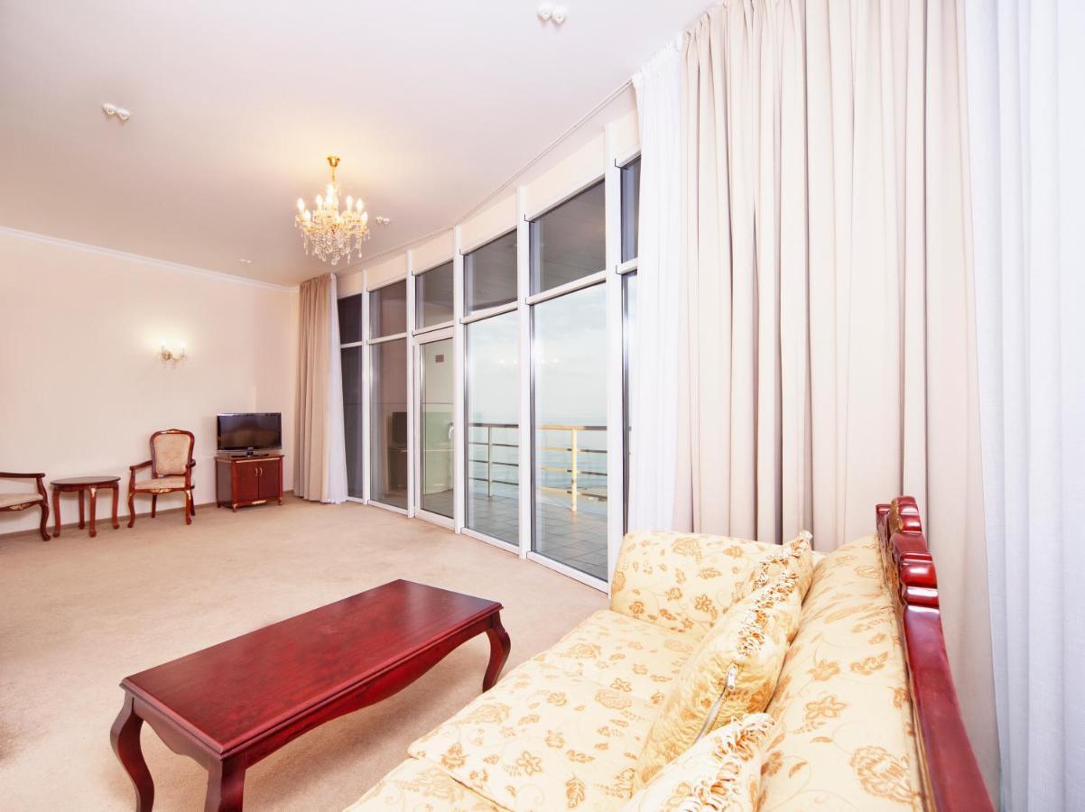 Bugaz Sea View Hotel Hrîbivka Exterior foto